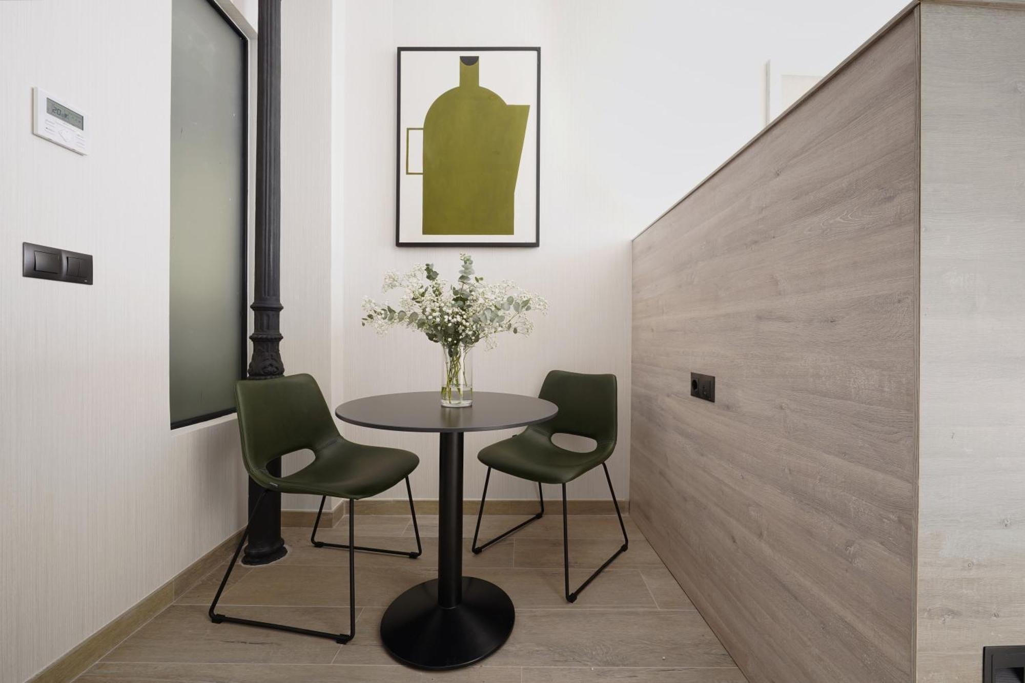Medium Studio Kitchenette Balcony,1531497541:JPEG